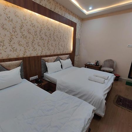 Hotel Mangal Murti Varanasi Eksteriør bilde
