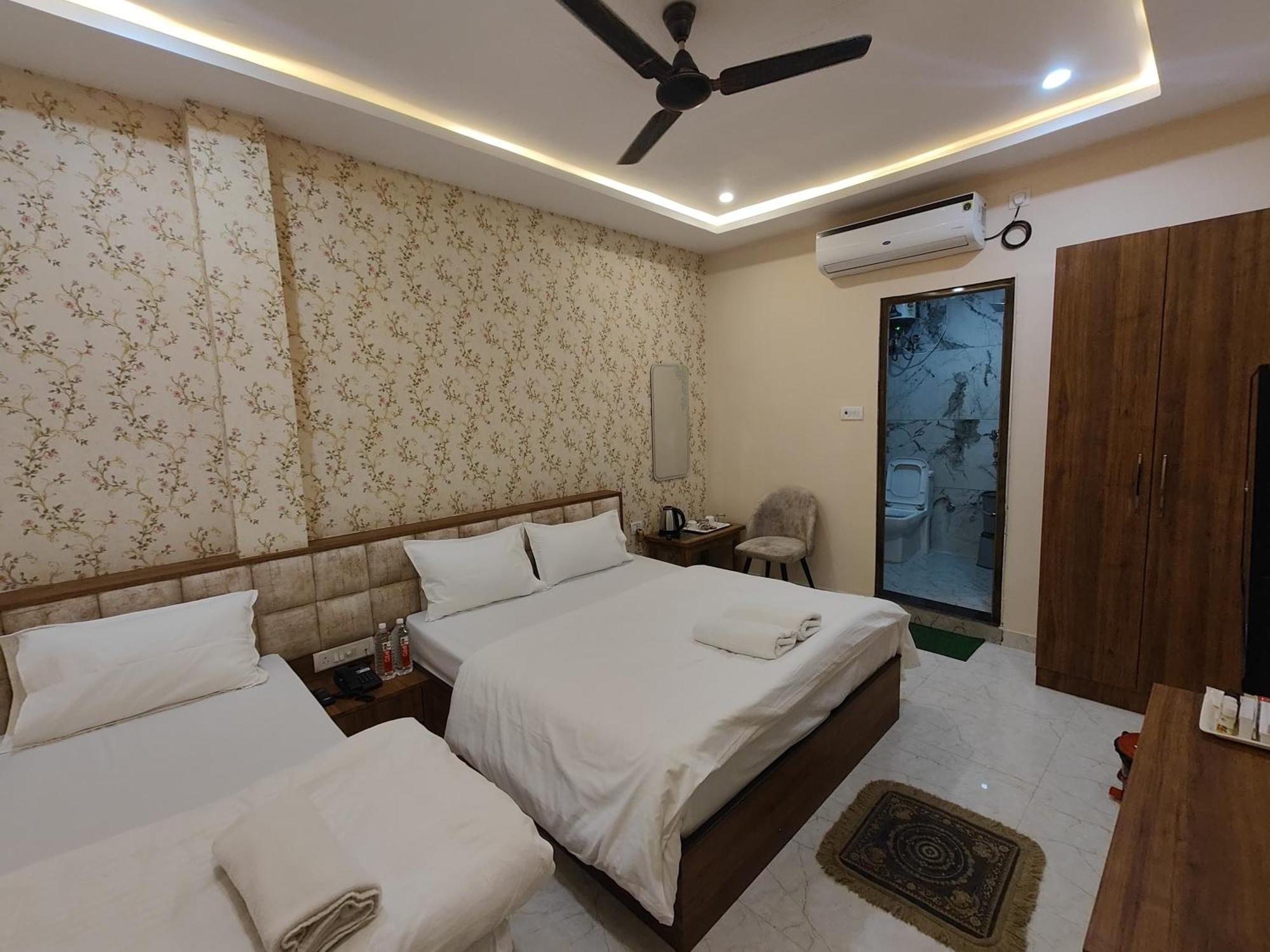 Hotel Mangal Murti Varanasi Eksteriør bilde